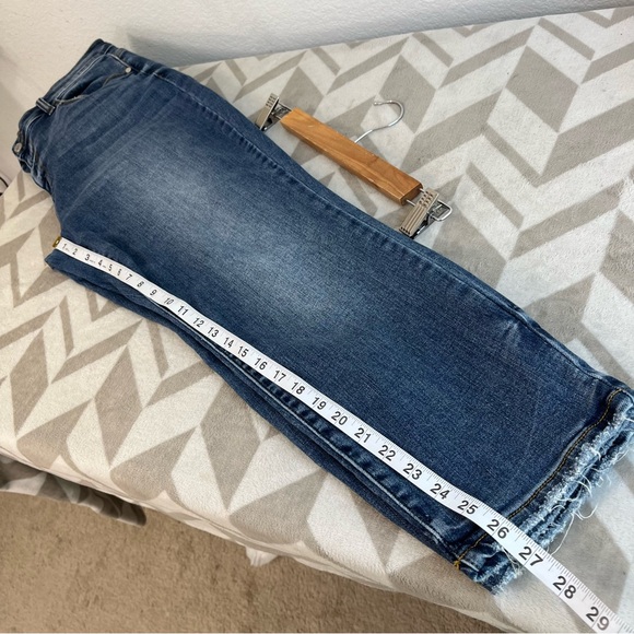 Judy Blue Addison Mid Rise Cuffed or Uncuffed Boyfriend fit size 15/32 - Picture 8 of 11